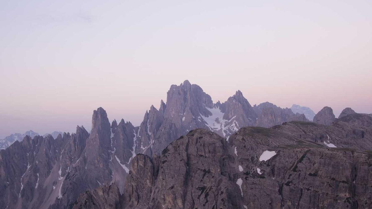 ...全国电子商务运营技能竞赛总决赛中荣获佳绩