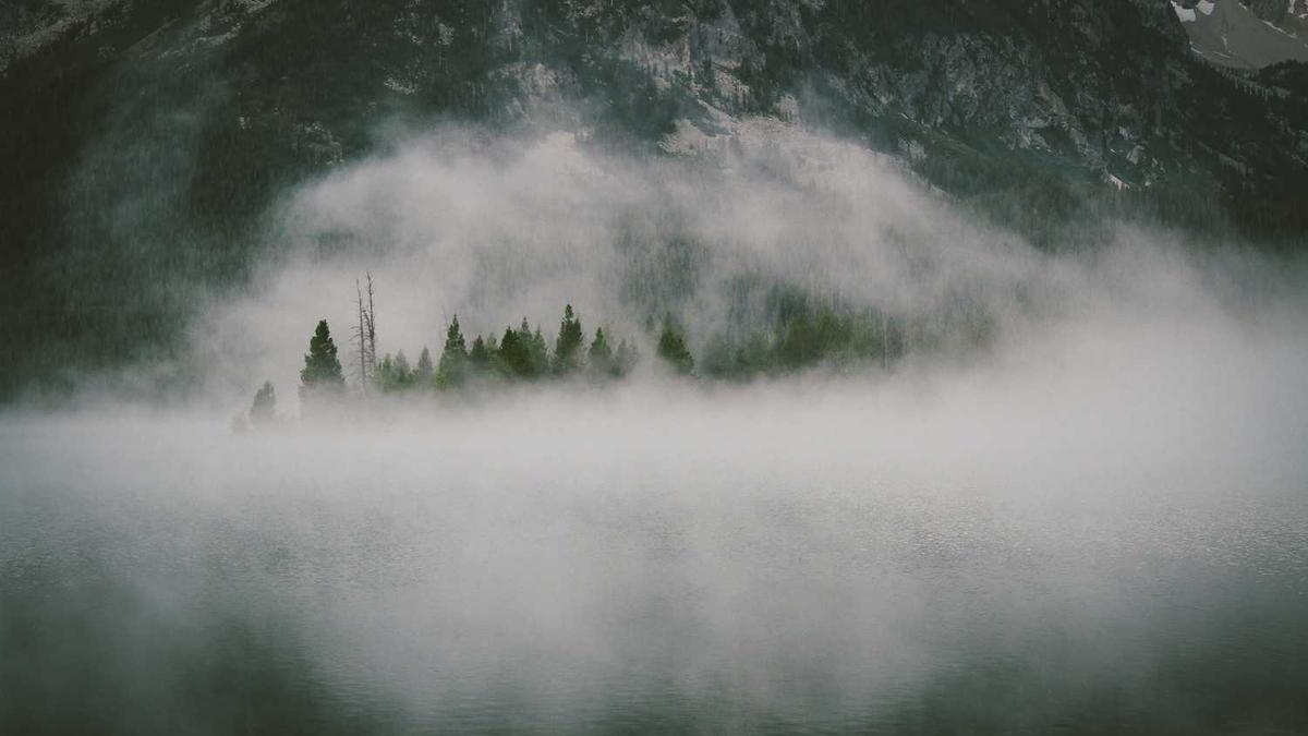 汕尾市公安局110接线员的制服是什么样的